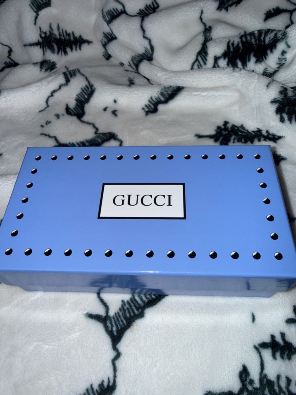 Gucci sunglasses for   summer time